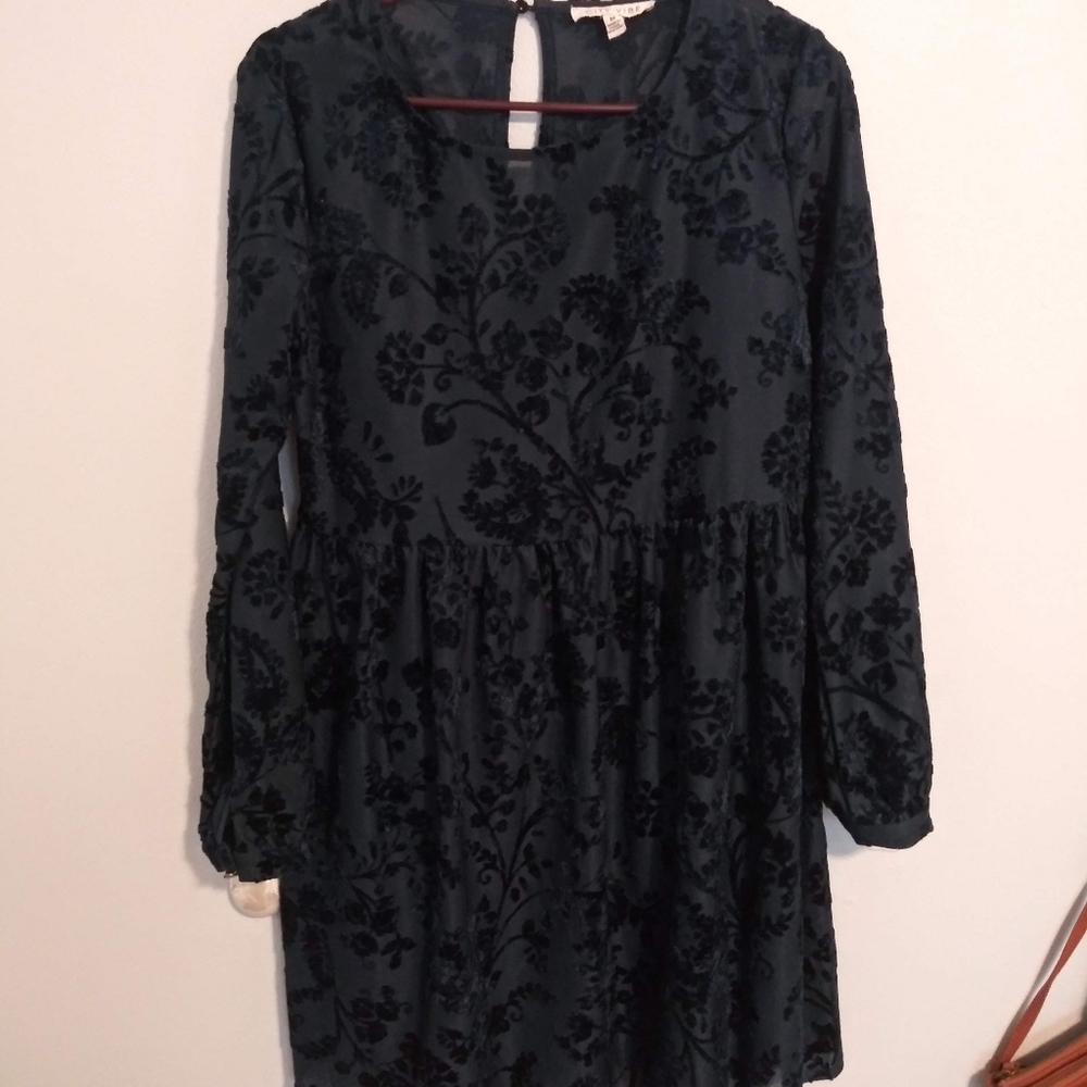 Navy blue, velvety formal dress! Floral pattern